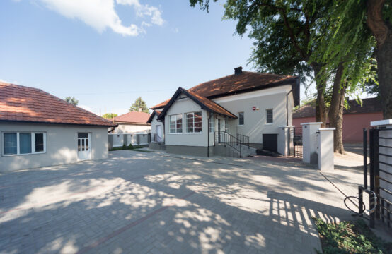 Kertvaroš, poslovno-stanbeni objekat!