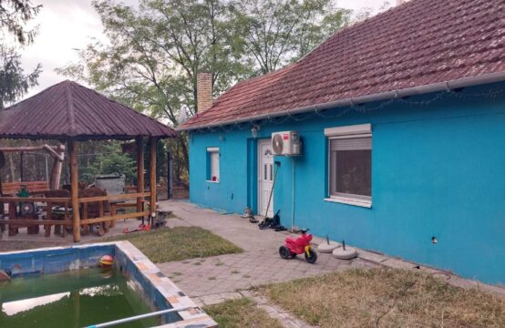 Makova sedmica, samostalna prizemna kuća