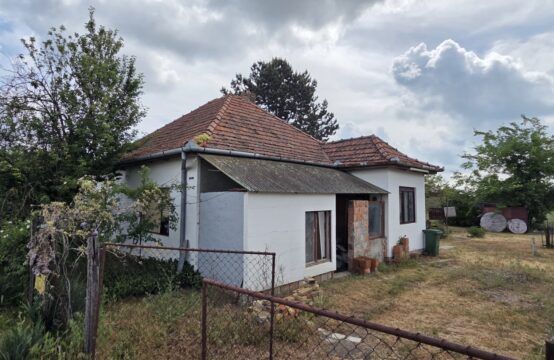 Hajdukovo, prizemna samostalna kuća.