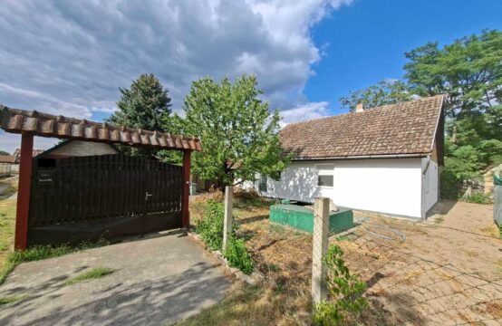 Palić, trosobna prizemna samostalna kuća!