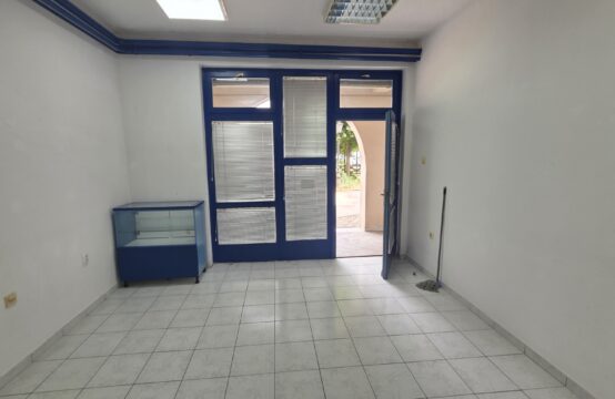 Centar, poslovni prostor na prodaju!