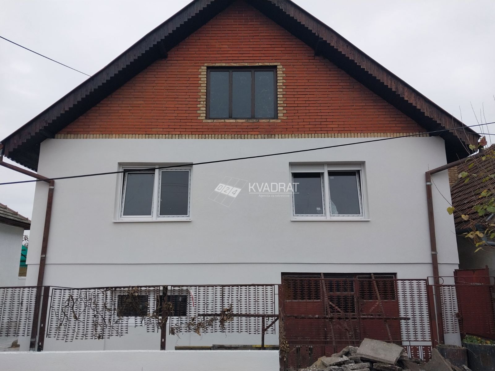 Željezničko naselje, kuća na dve etaže!