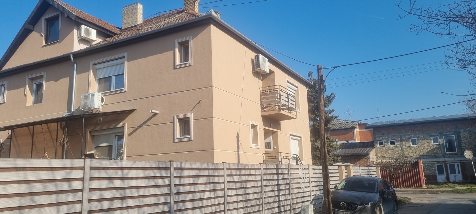 Kertvaroš, dvojna kuća na sprat!