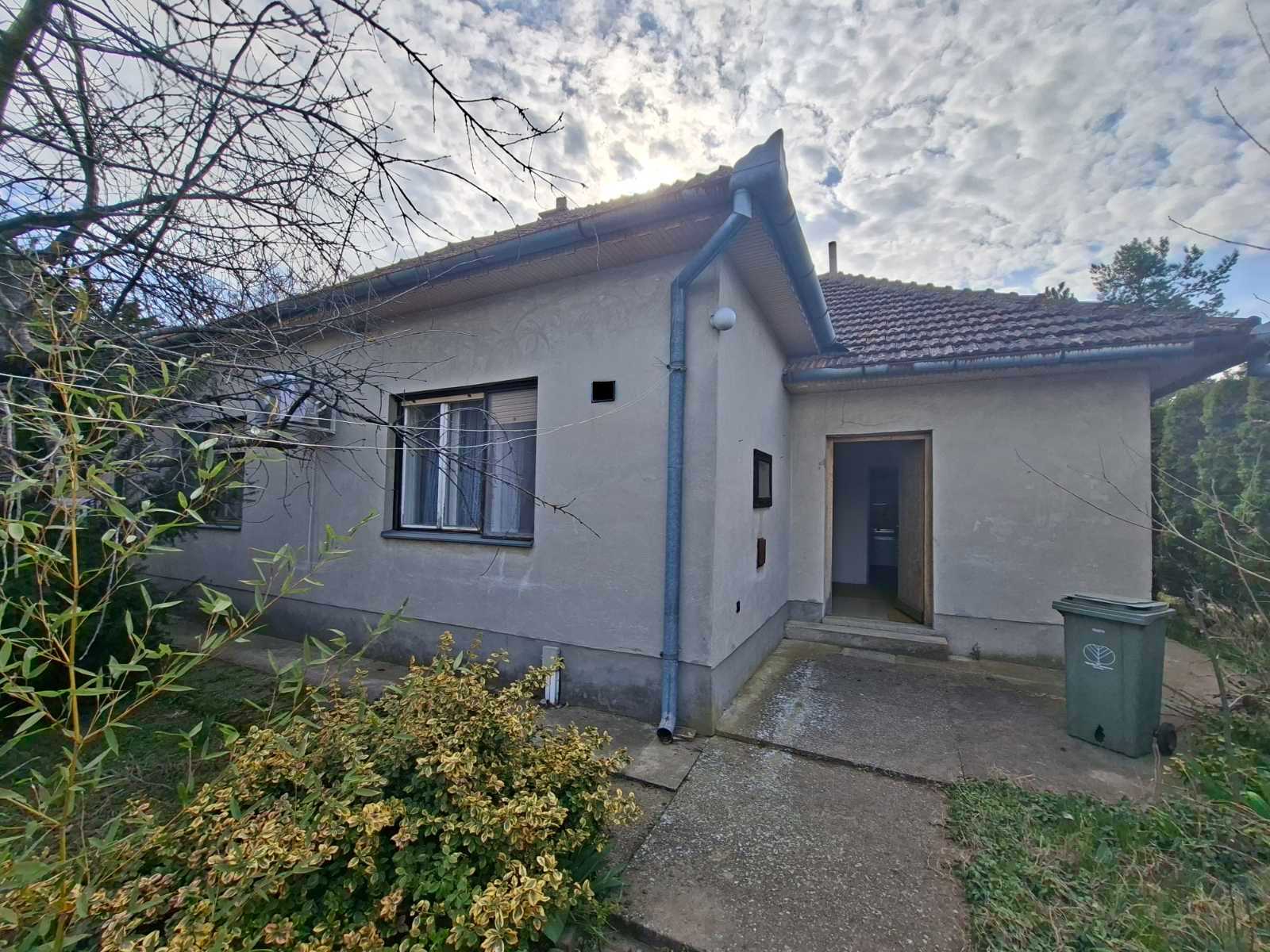 Palić, samostalna prizemna kuća!